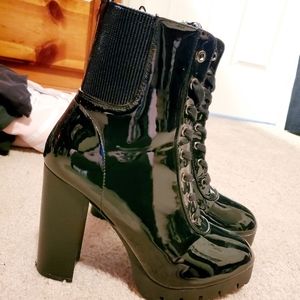 Dollskill boots